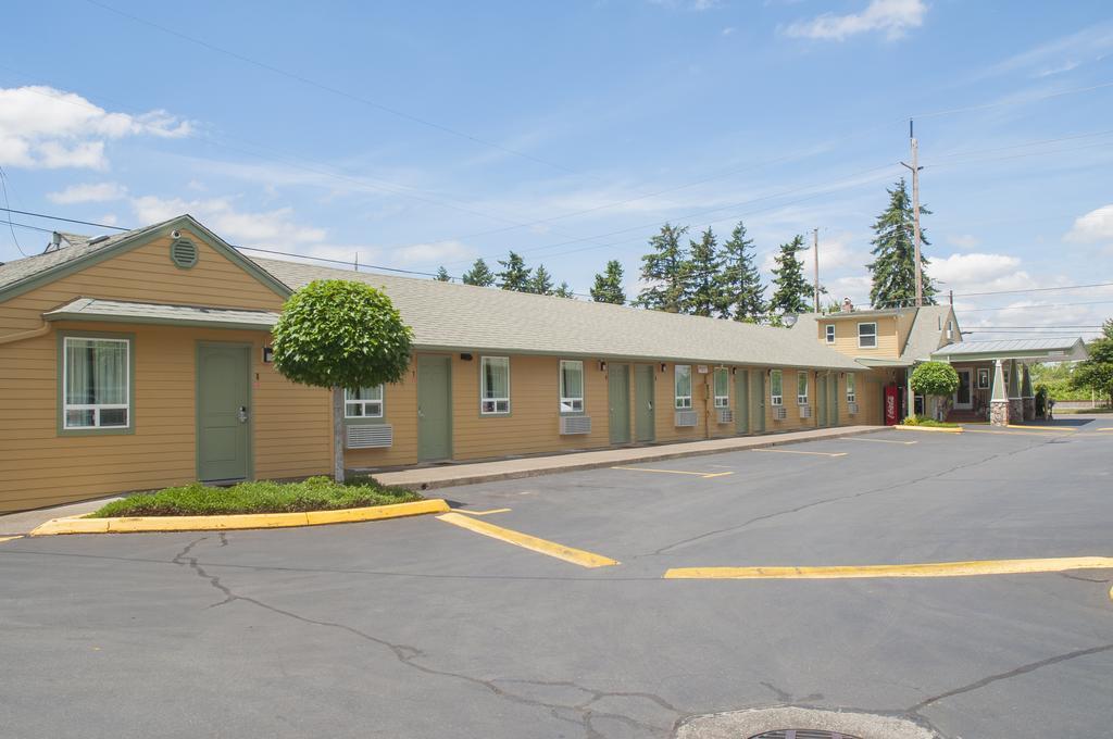 Nordic Inn And Suites Portland Exterior foto